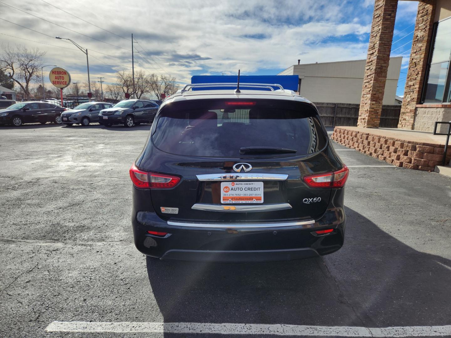 2014 INFINITI QX60 BASE AWD (5N1AL0MM9EC) with an 3.5L V6 DOHC 24V engine, located at 10890 W. Colfax Ave., Lakewood, CO, 80215, (303) 274-7692, 39.739914, -105.120132 - Photo#6